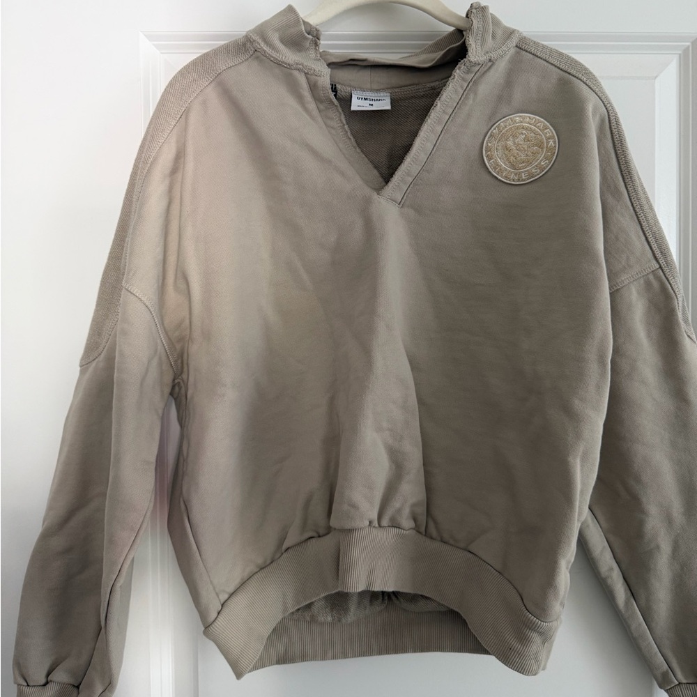 Gymshark V-Neck Sweater in Taupe